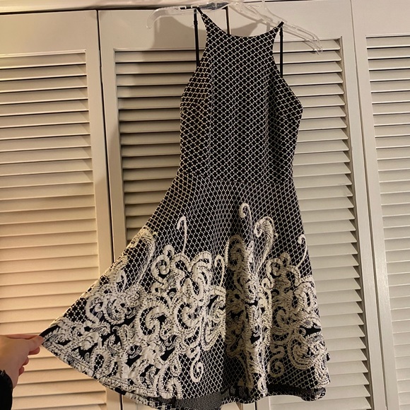 A Line Dress - Picture 2 of 4